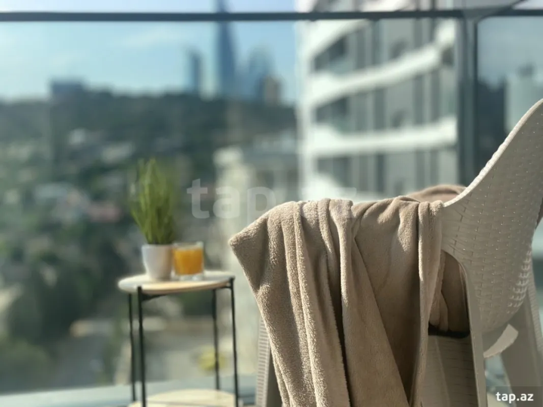 Kirayə verilir 2 otaqlı yeni tikili 78 m²