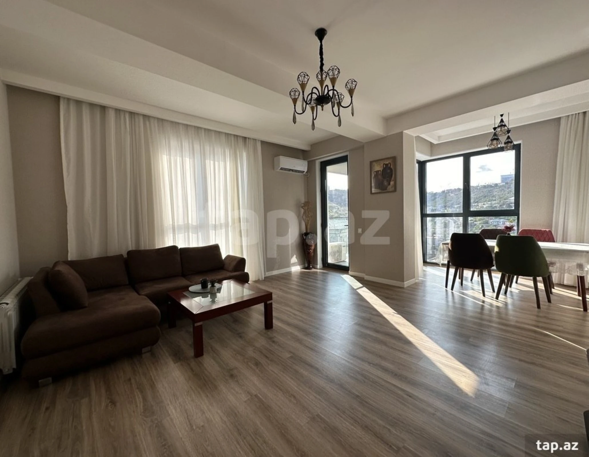 Kirayə verilir 2 otaqlı yeni tikili 78 m²