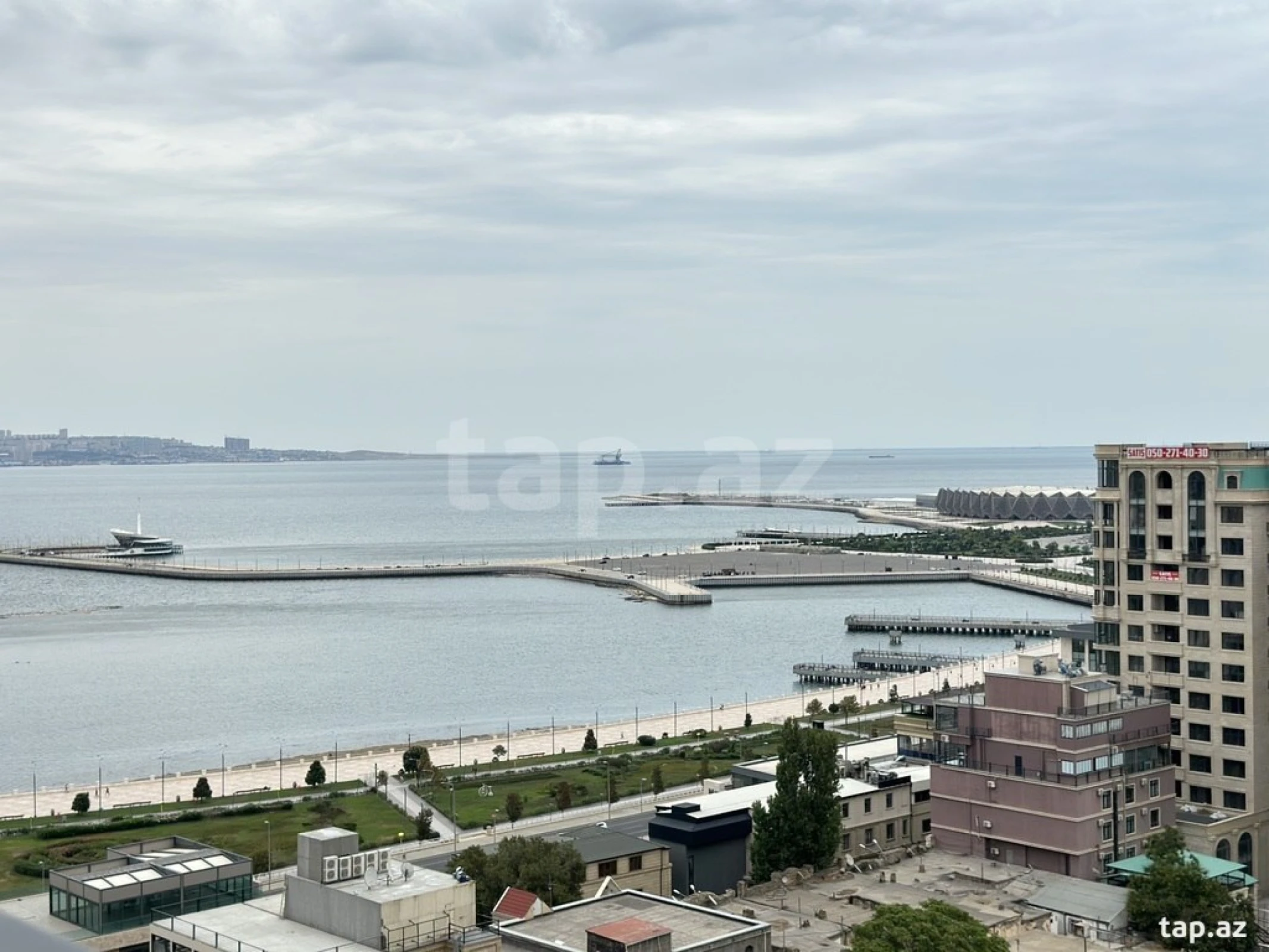 Kirayə verilir 2 otaqlı yeni tikili 78 m²