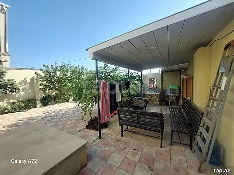 Satılır 3 otaqlı həyət evi