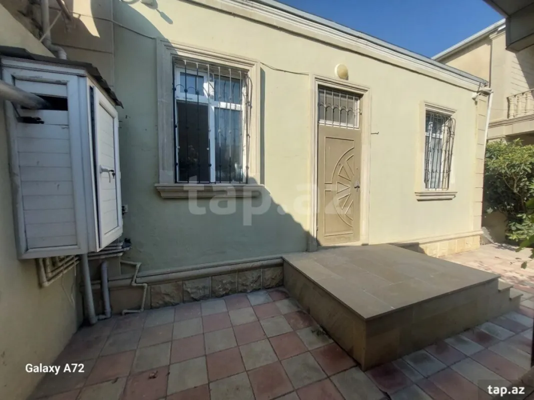Satılır 3 otaqlı həyət evi