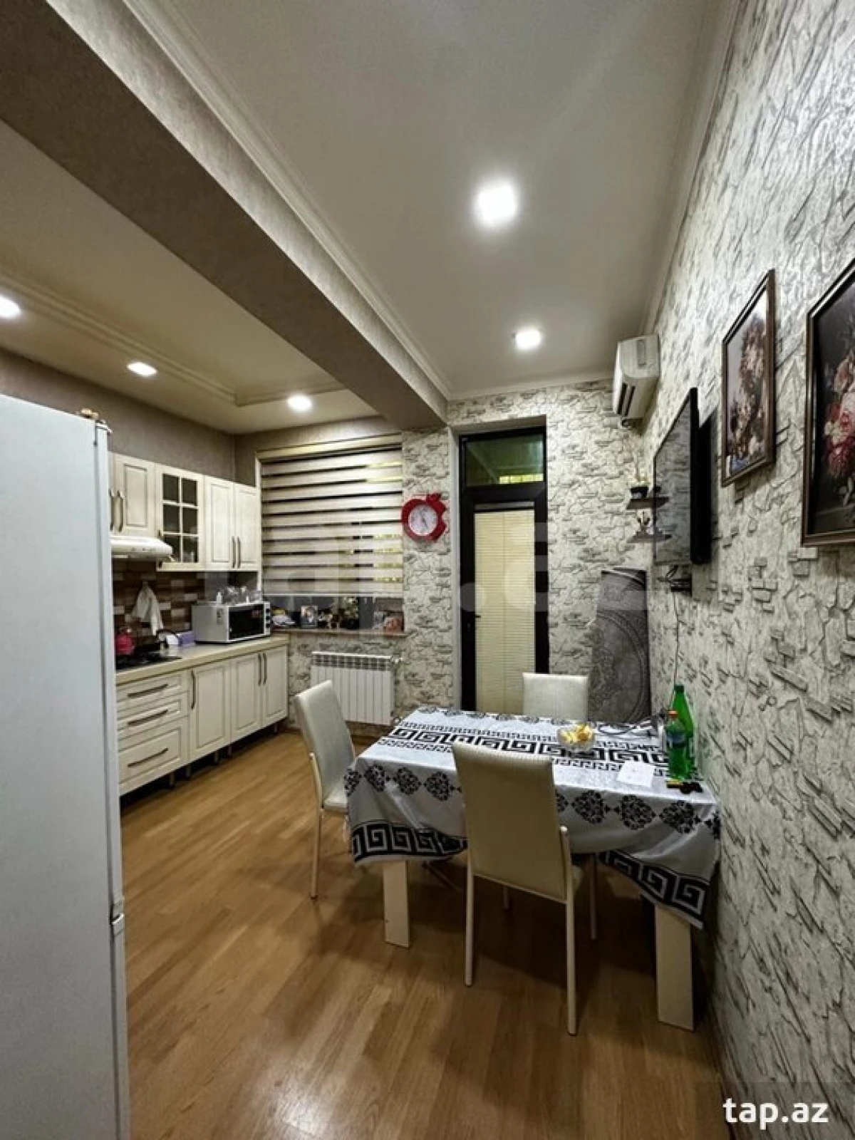 Satılır 2 otaqlı yeni tikili 90 m²