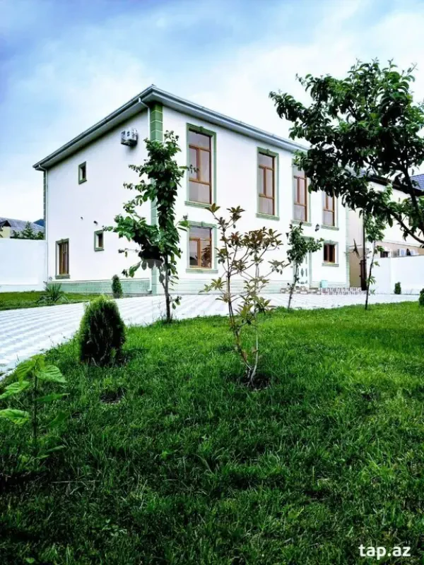 Kirayə verilir 4 otaqlı həyət evi 140 m²