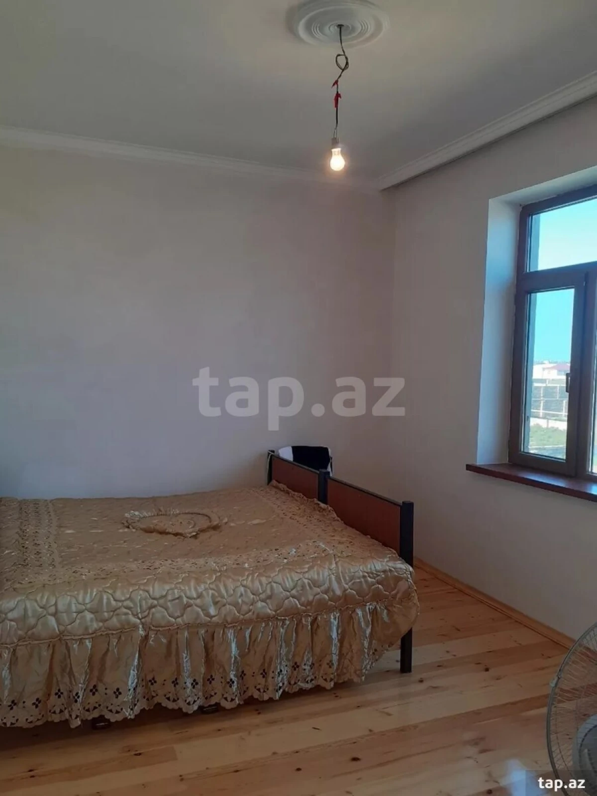 Satılır 4 otaqlı həyət evi