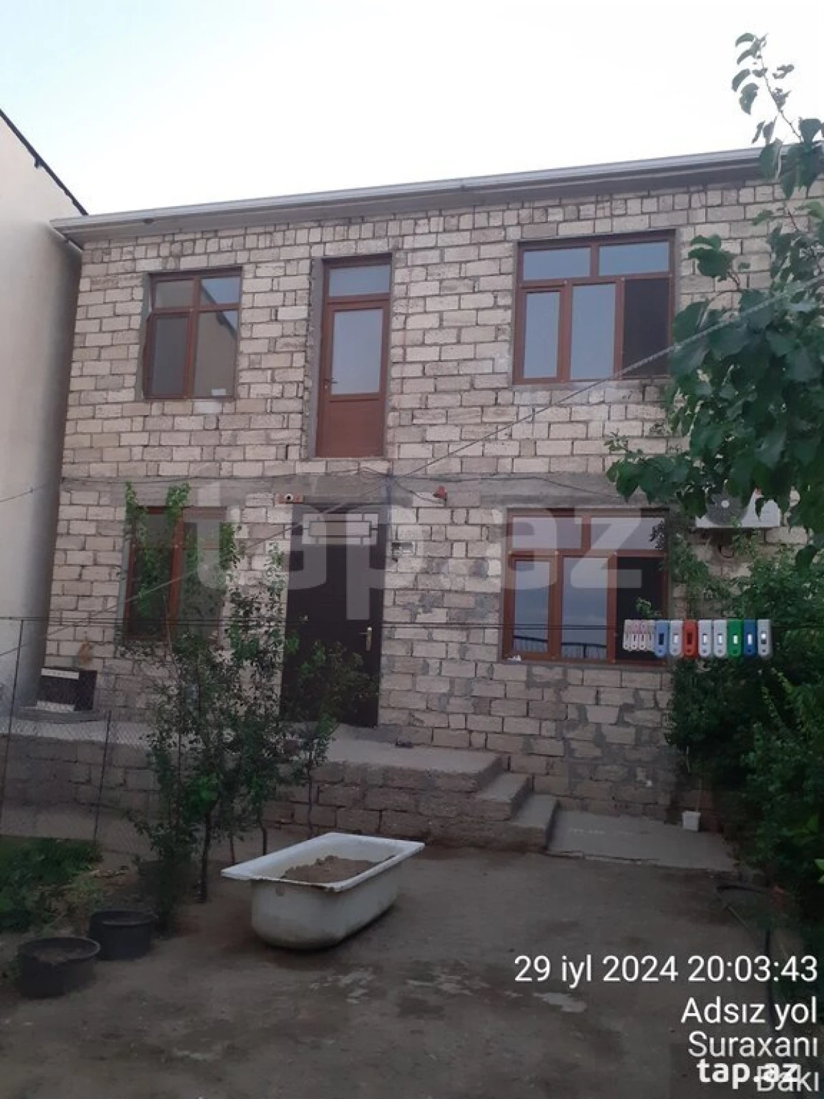 Satılır 4 otaqlı həyət evi