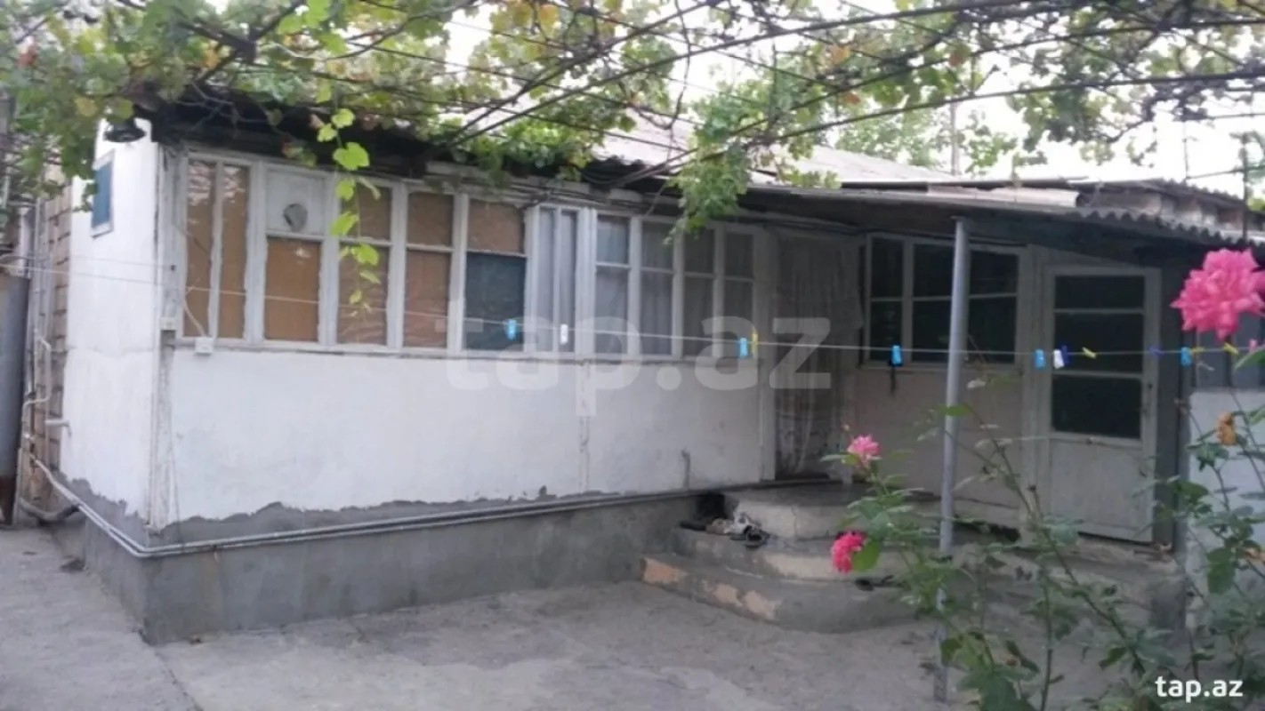 Satılır 3 otaqlı həyət evi