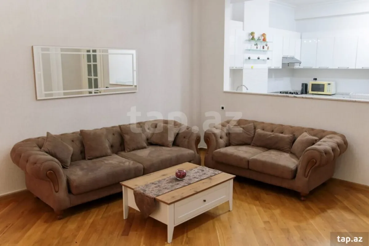 Kirayə verilir 3 otaqlı yeni tikili 115 m²
