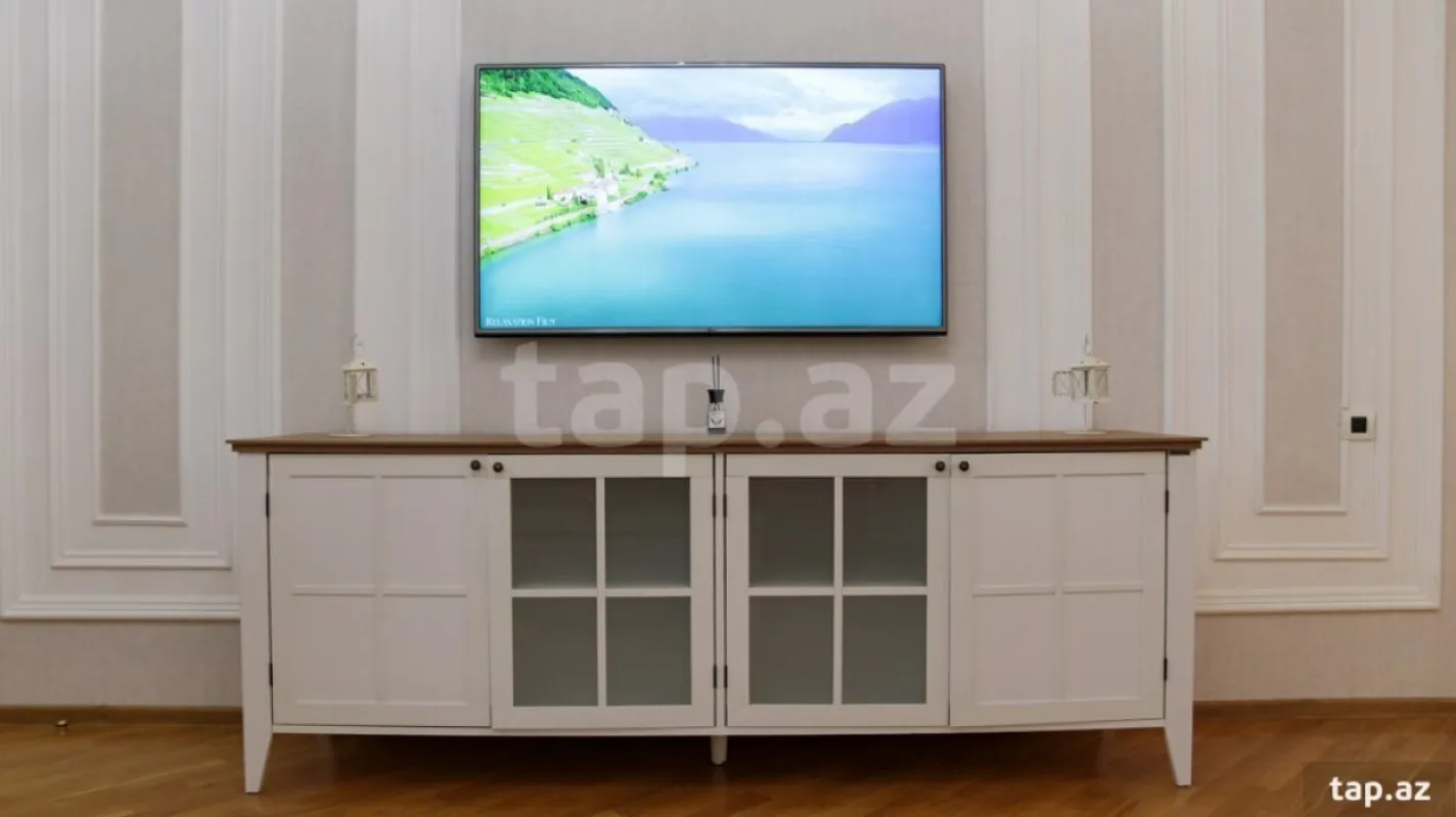 Kirayə verilir 3 otaqlı yeni tikili 115 m²