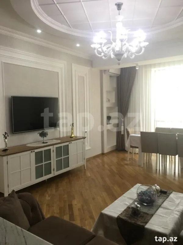 Kirayə verilir 3 otaqlı yeni tikili 115 m²