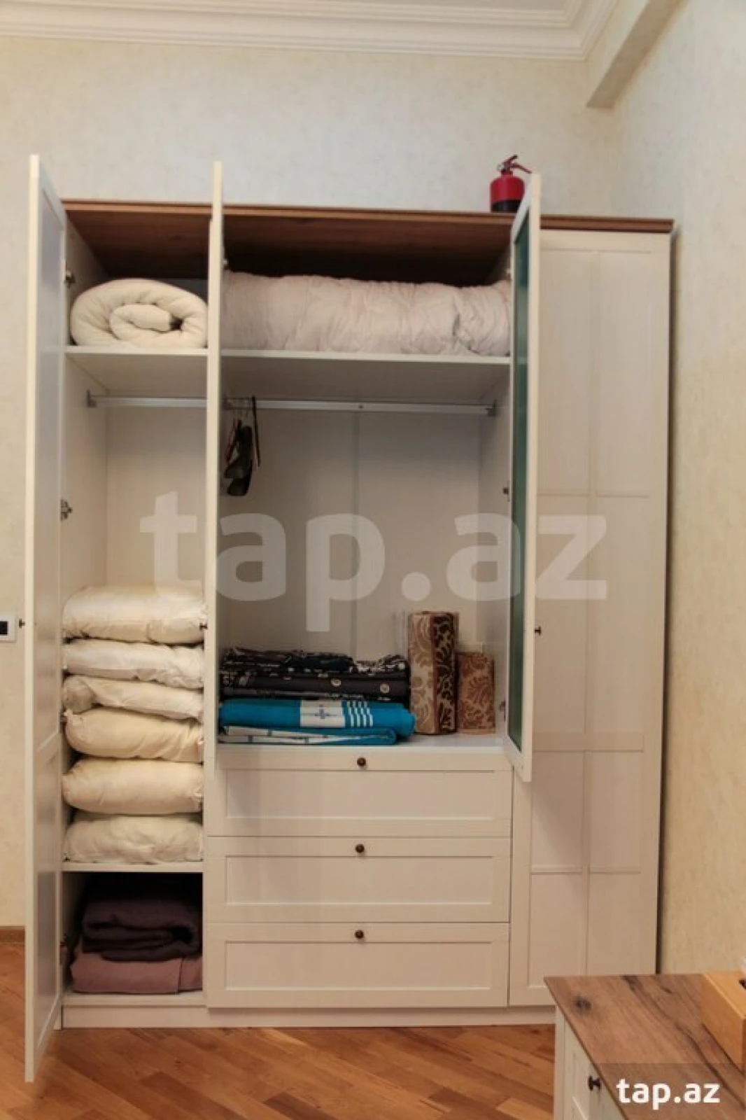 Kirayə verilir 3 otaqlı yeni tikili 115 m²