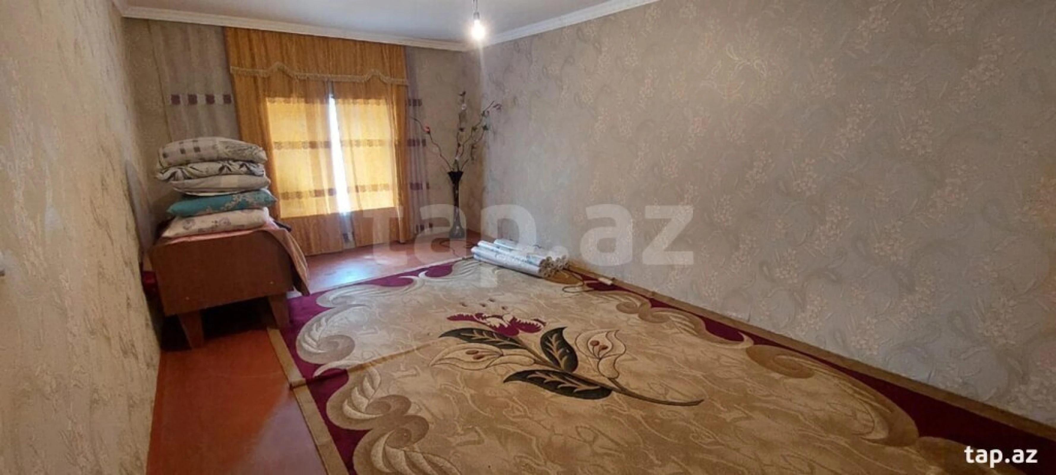 Satılır 4 otaqlı həyət evi