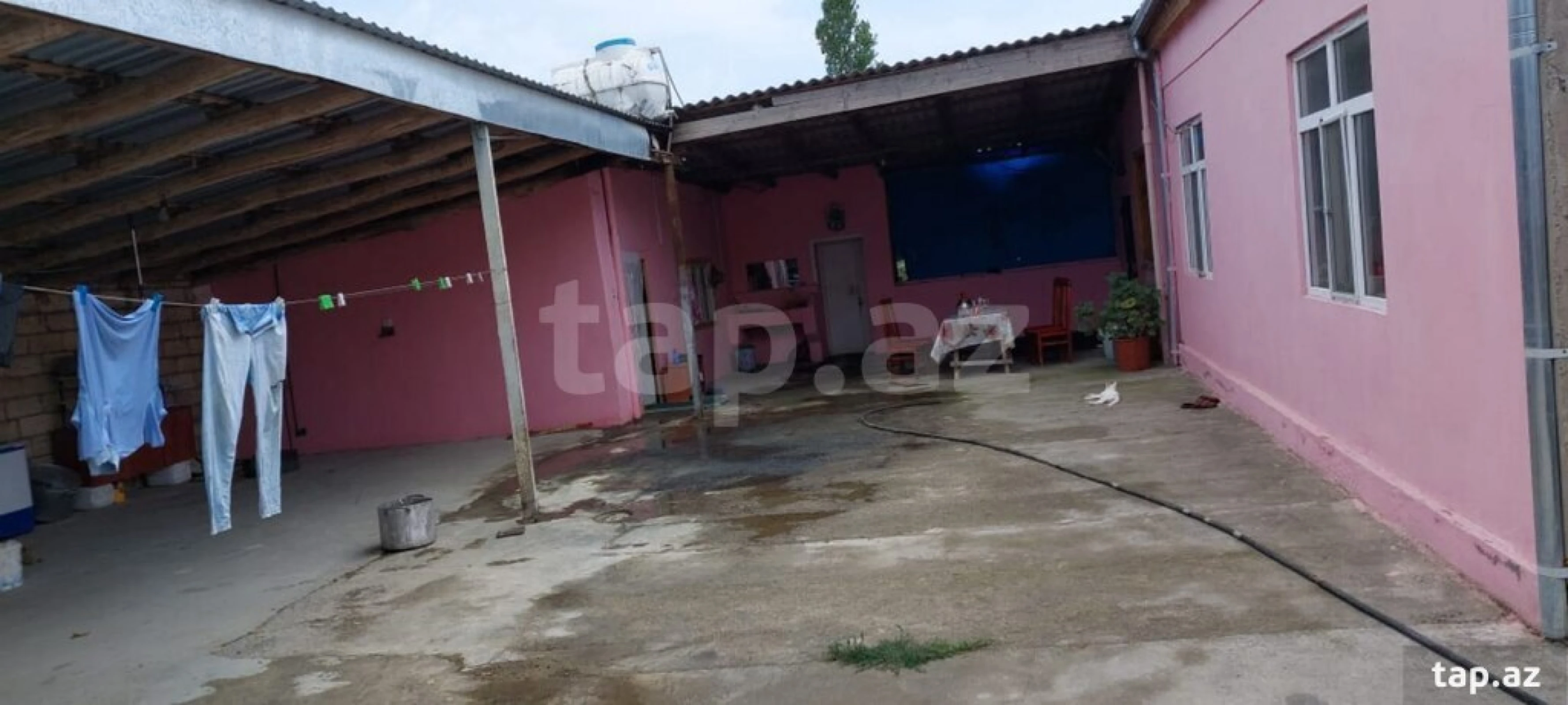 Satılır 4 otaqlı həyət evi