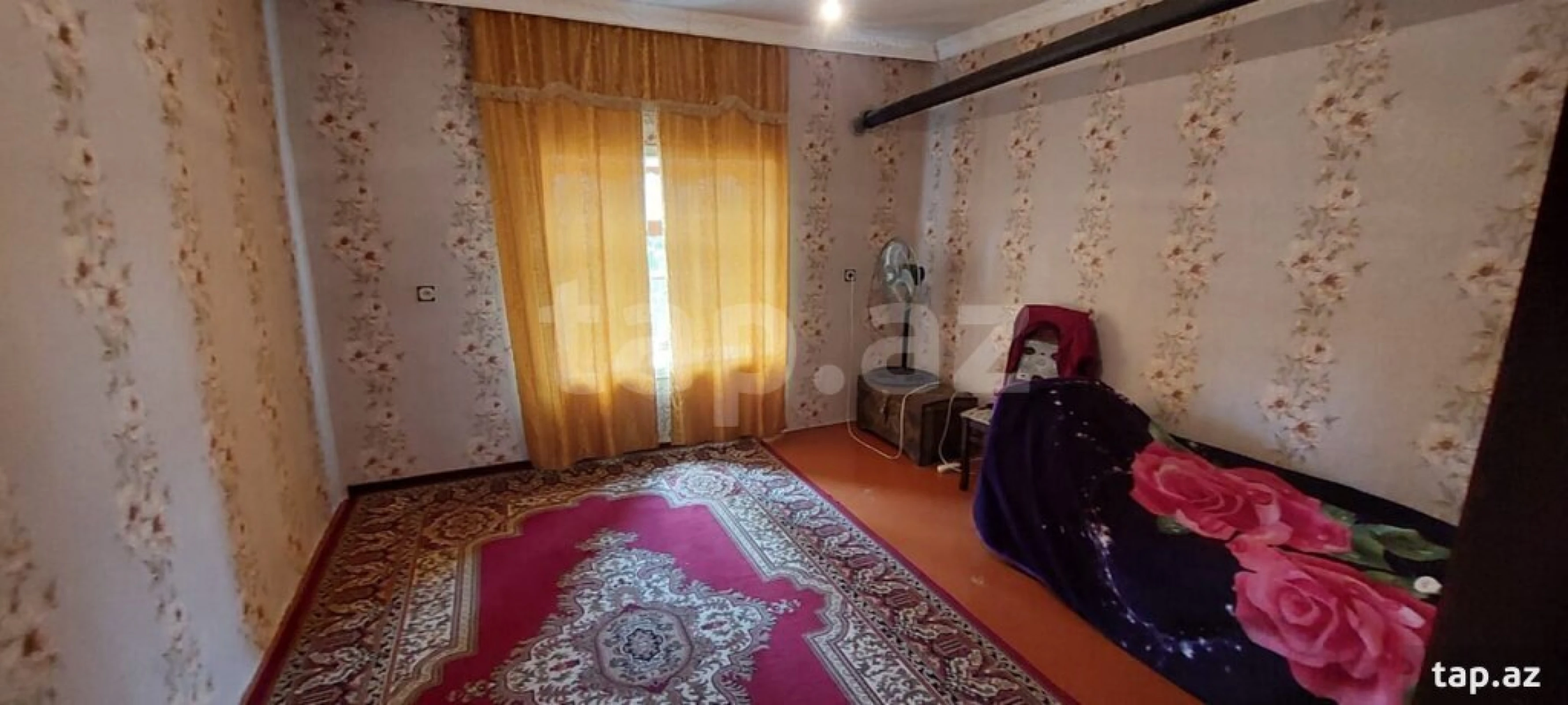 Satılır 4 otaqlı həyət evi