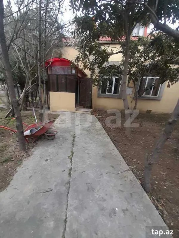 Kirayə verilir 3 otaqlı həyət evi