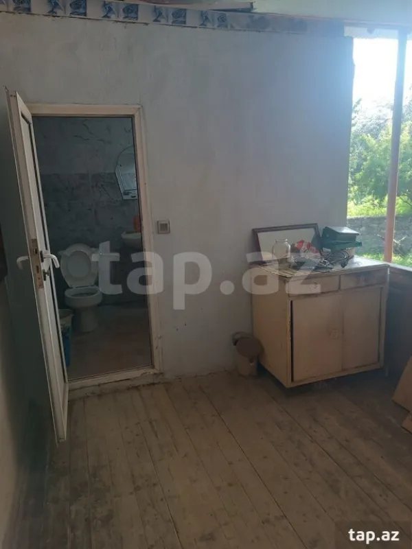 Satılır 4 otaqlı həyət evi