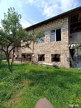 Satılır 4 otaqlı həyət evi