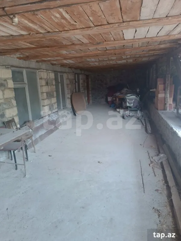 Satılır 4 otaqlı həyət evi