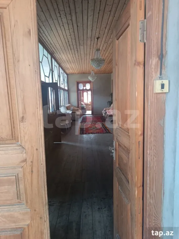 Satılır 4 otaqlı həyət evi