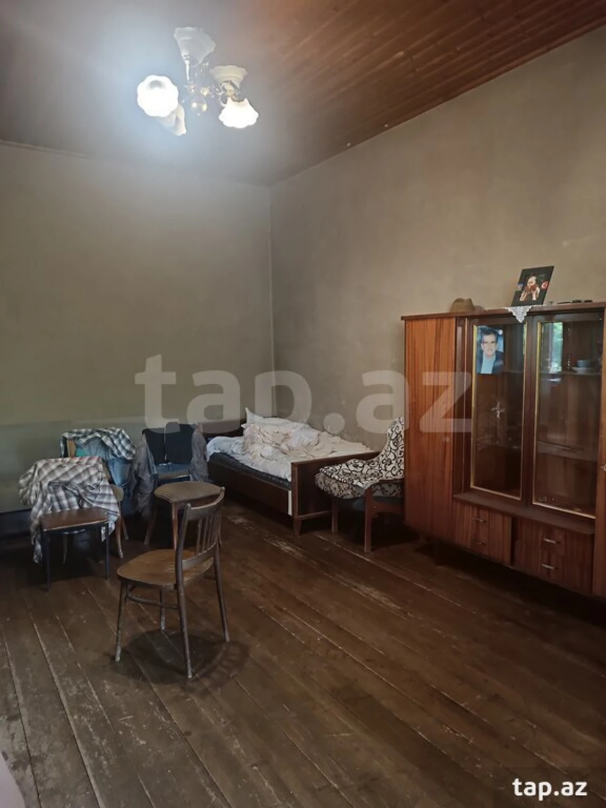 Satılır 4 otaqlı həyət evi