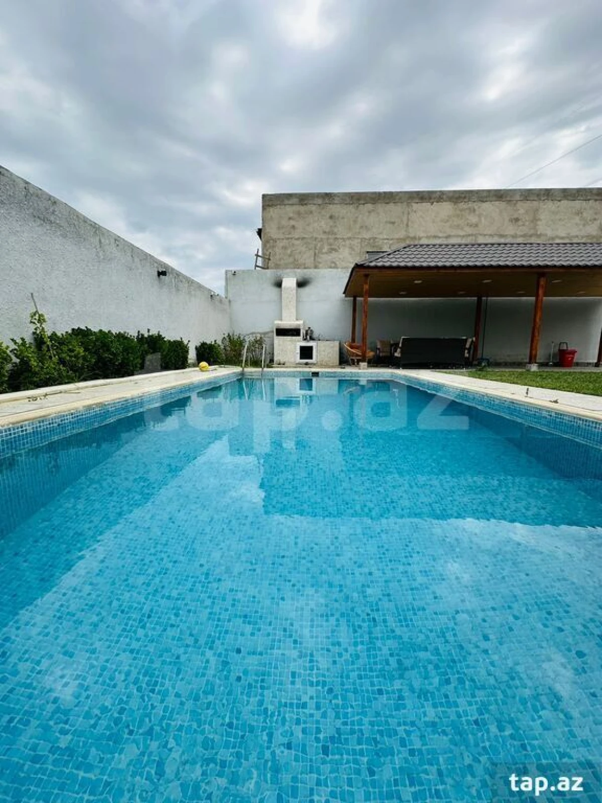 Kirayə verilir 4 otaqlı həyət evi 150 m²