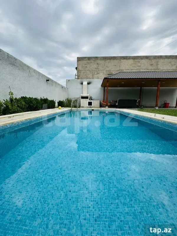 Kirayə verilir 4 otaqlı həyət evi 150 m²