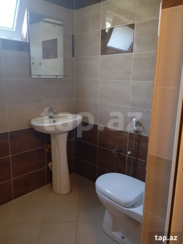 Kirayə verilir 3 otaqlı həyət evi