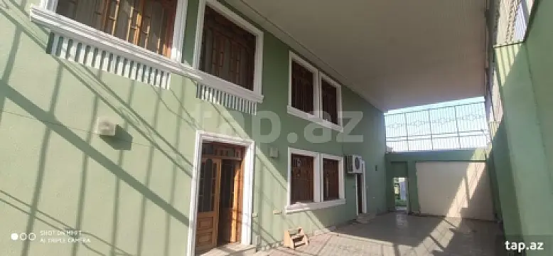 Satılır 6 otaqlı həyət evi
