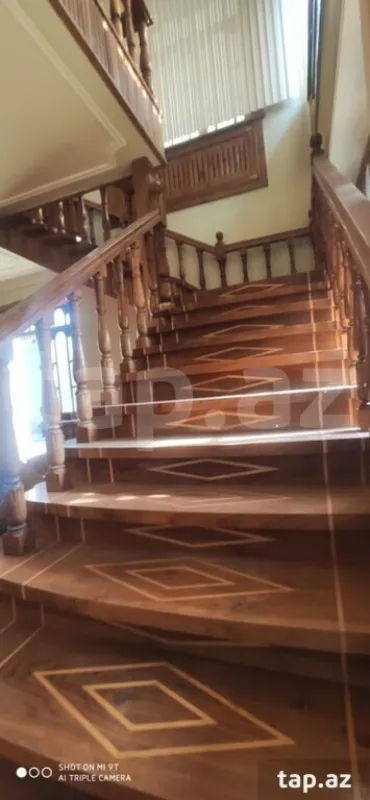 Satılır 6 otaqlı həyət evi