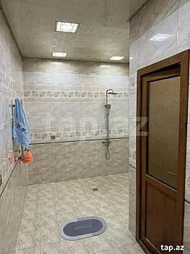 Satılır 5 otaqlı həyət evi