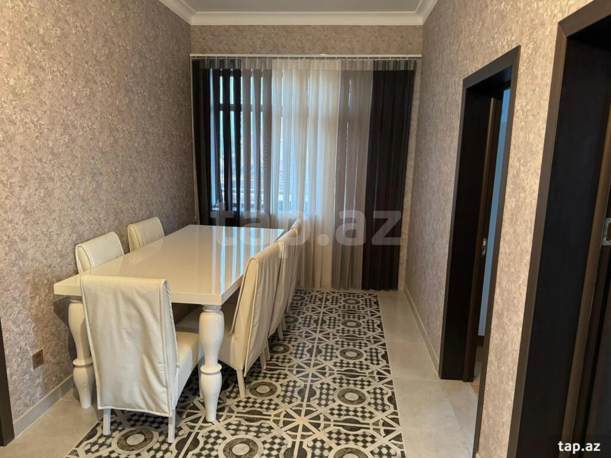 Satılır 5 otaqlı həyət evi