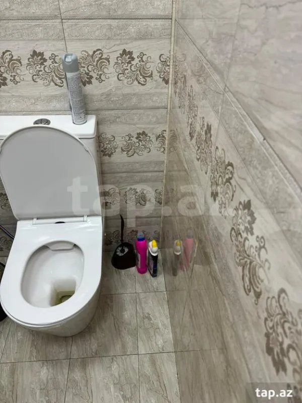 Satılır 5 otaqlı həyət evi