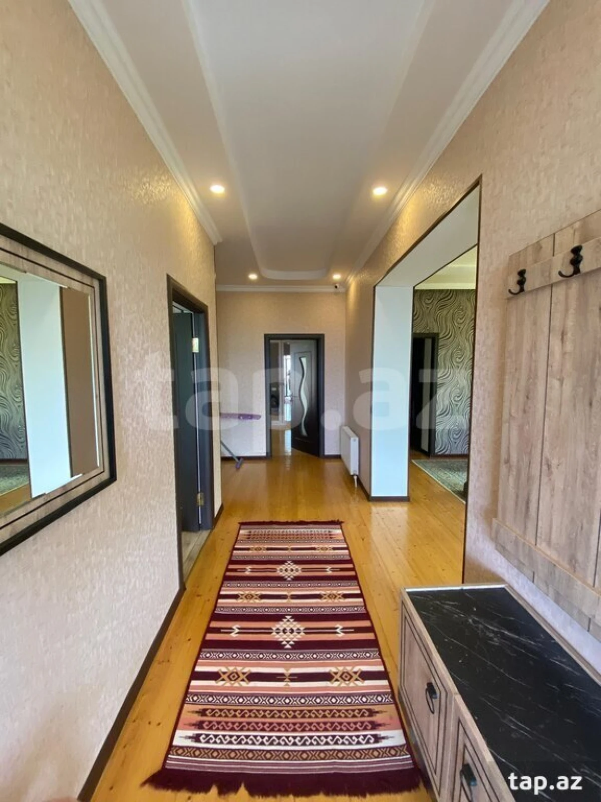 Satılır 4 otaqlı həyət evi