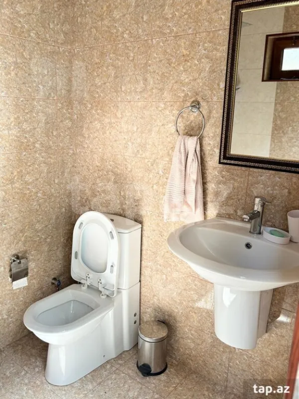 Satılır 4 otaqlı həyət evi