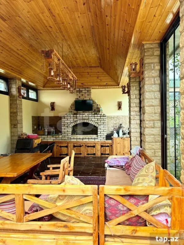 Satılır 4 otaqlı həyət evi