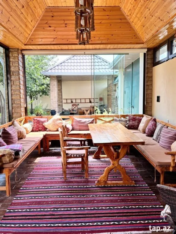 Satılır 4 otaqlı həyət evi