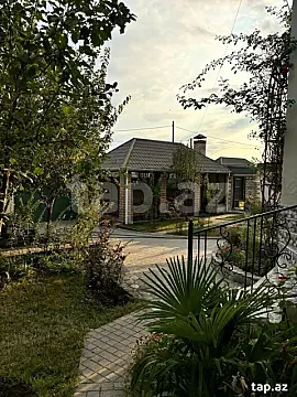 Satılır 4 otaqlı həyət evi