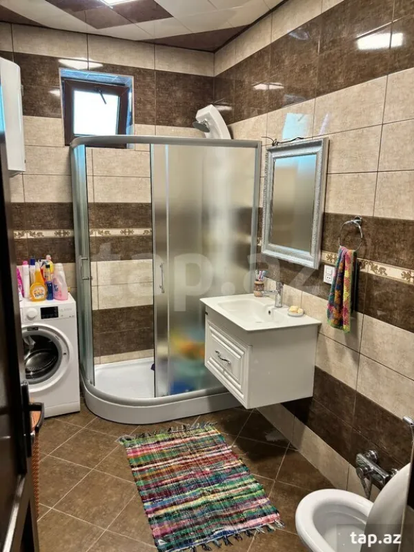 Satılır 4 otaqlı həyət evi