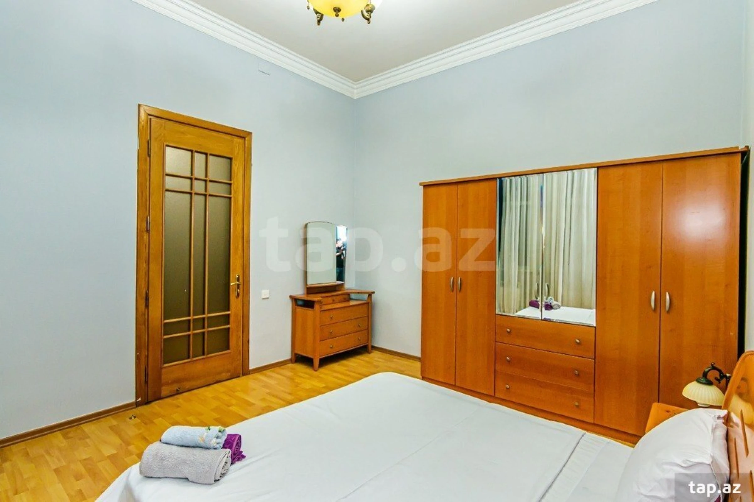 Kirayə verilir 2 otaqlı mənzil 75 m²
