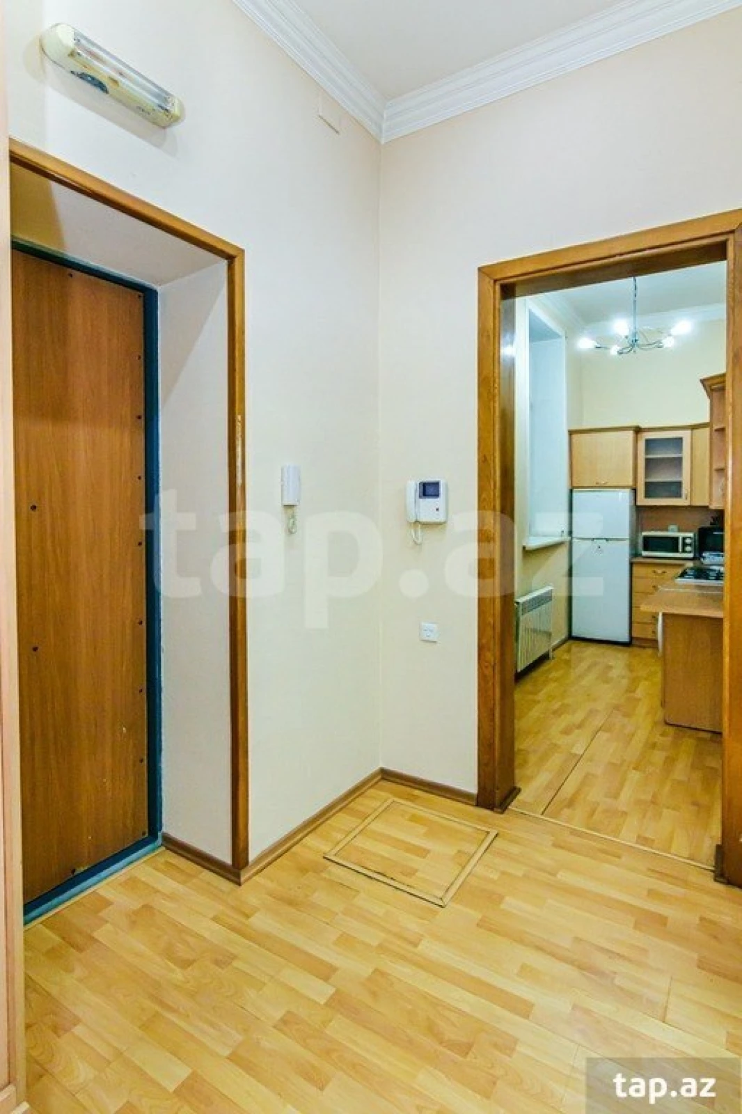 Kirayə verilir 2 otaqlı mənzil 75 m²