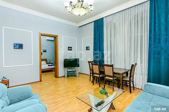 Kirayə verilir 2 otaqlı mənzil 75 m²