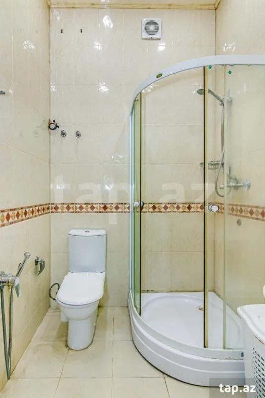 Kirayə verilir 2 otaqlı mənzil 75 m²