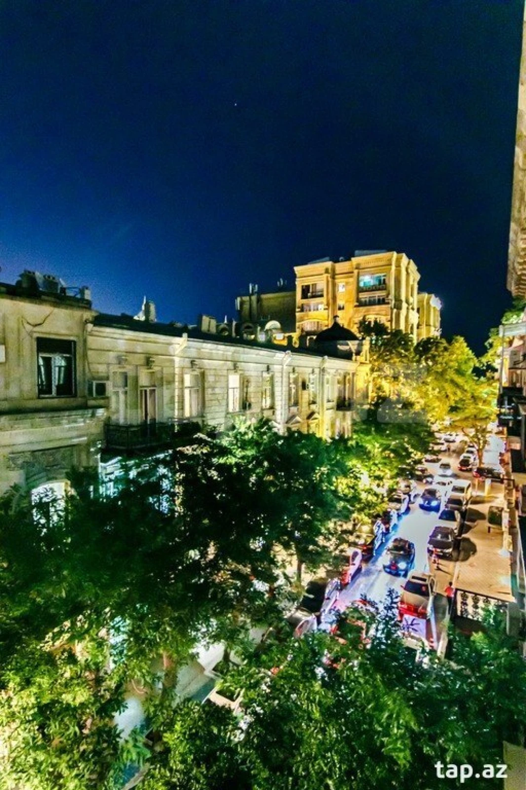 Kirayə verilir 2 otaqlı mənzil 75 m²