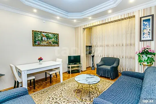 Kirayə verilir 2 otaqlı mənzil 70 m²