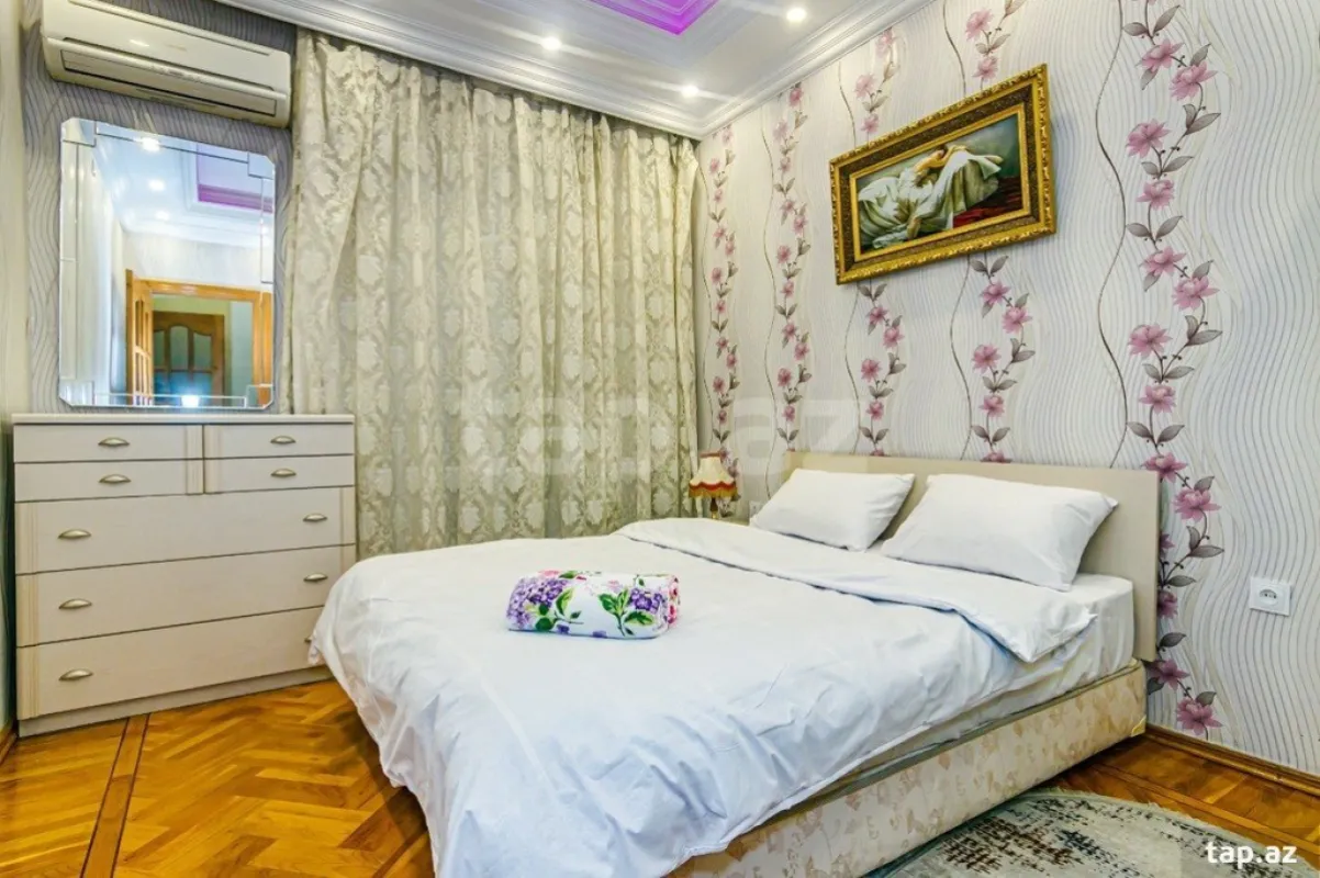 Kirayə verilir 2 otaqlı mənzil 70 m²