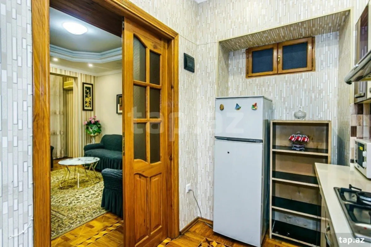 Kirayə verilir 2 otaqlı mənzil 70 m²