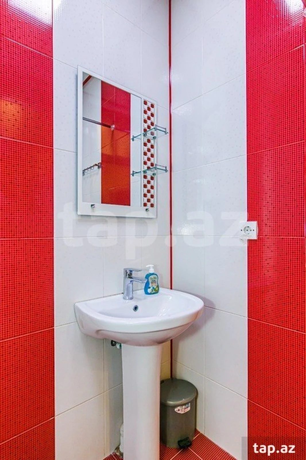 Kirayə verilir 2 otaqlı mənzil 70 m²