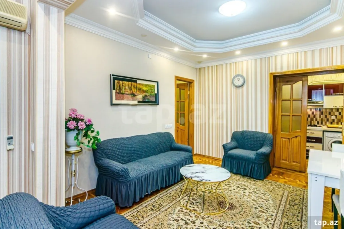 Kirayə verilir 2 otaqlı mənzil 70 m²