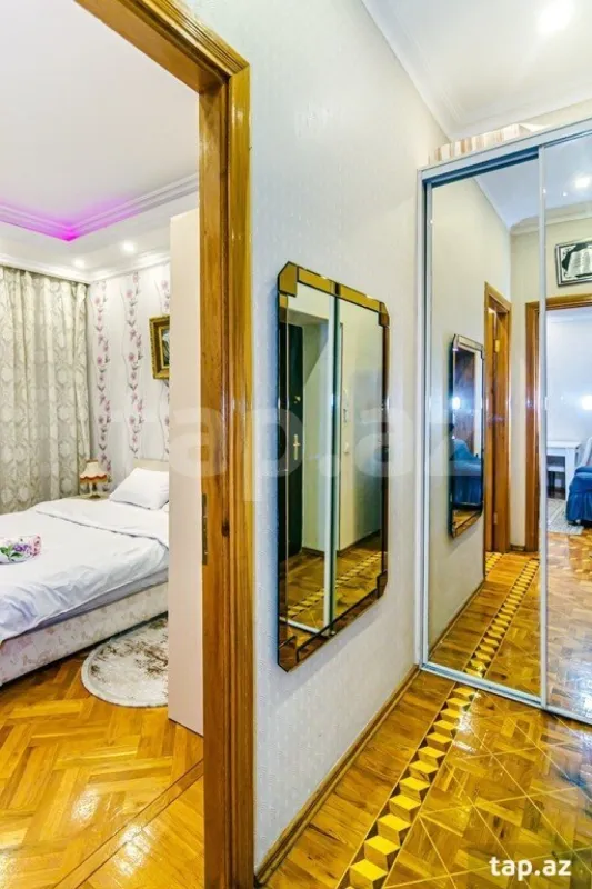 Kirayə verilir 2 otaqlı mənzil 70 m²