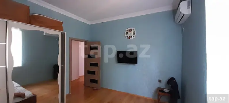 Satılır 4 otaqlı həyət evi