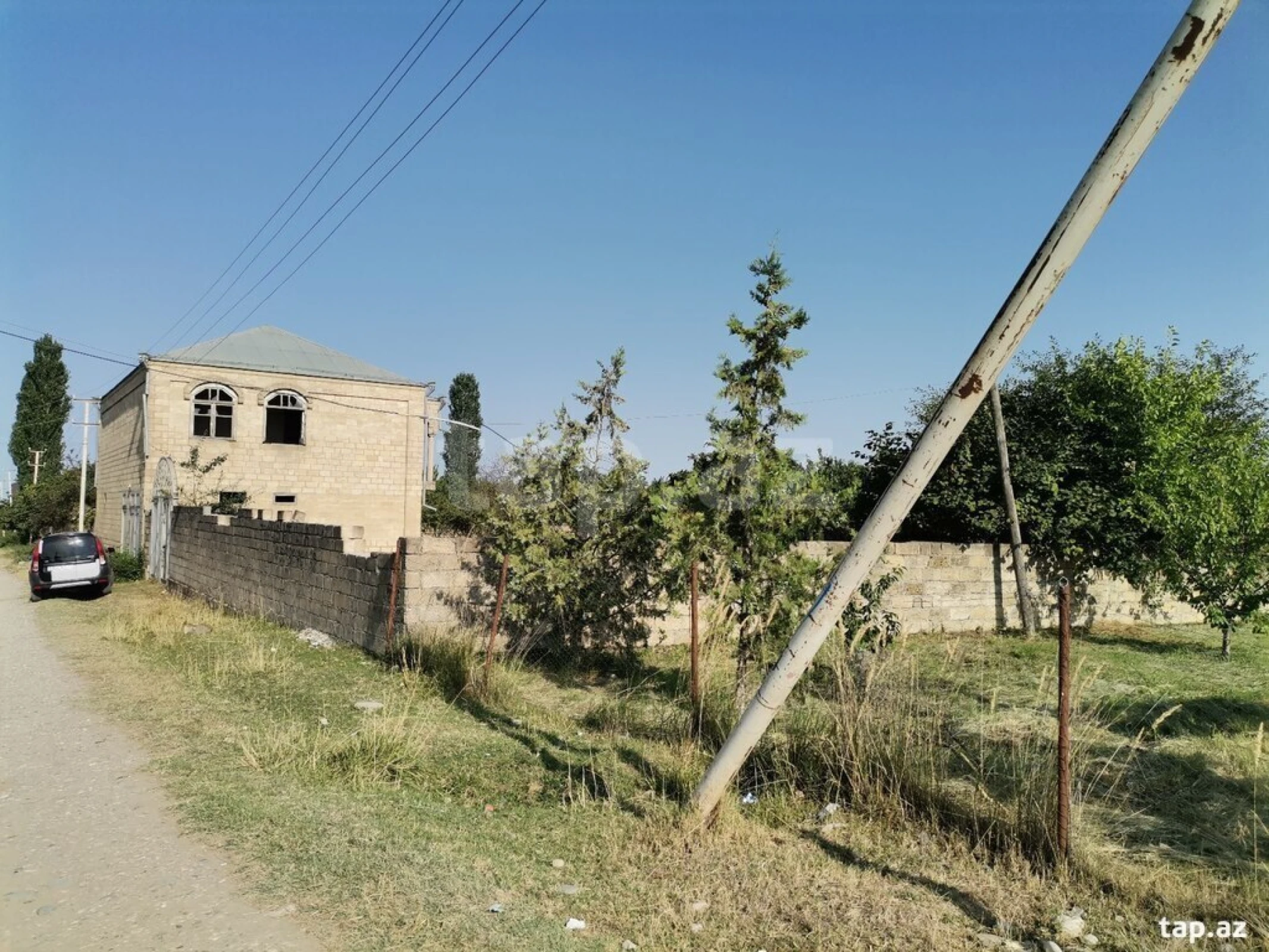 Satılır 6 otaqlı həyət evi